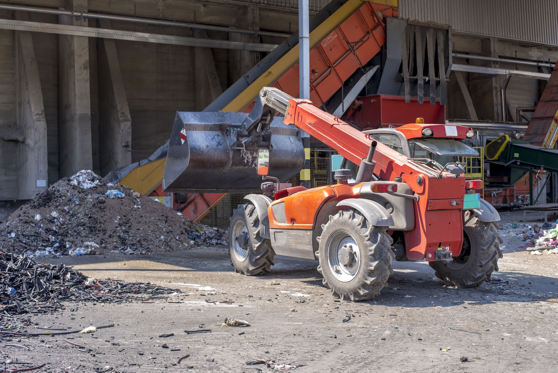 Équipements de chantier pour travaux de démolition